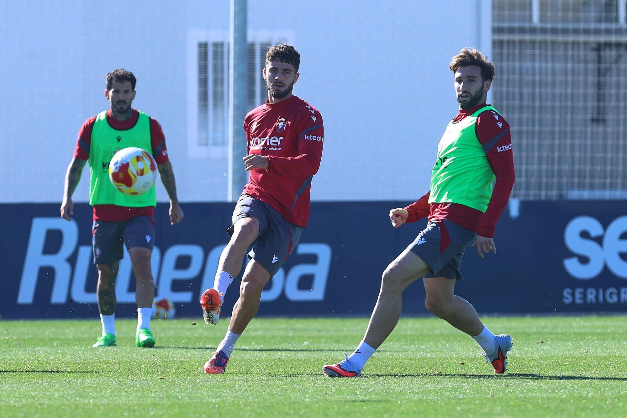 Fotos del entrenamiento de Ossuna (martes 28 de octubre de 2025)