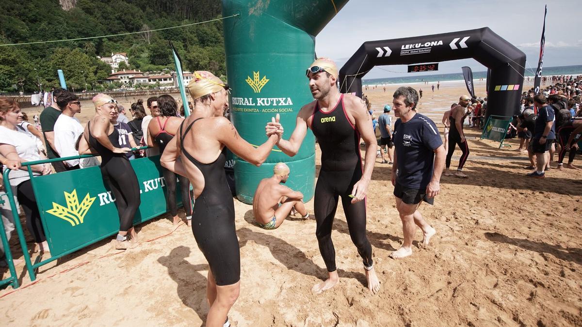 Travesía a nado entre Getaria y Zarautz