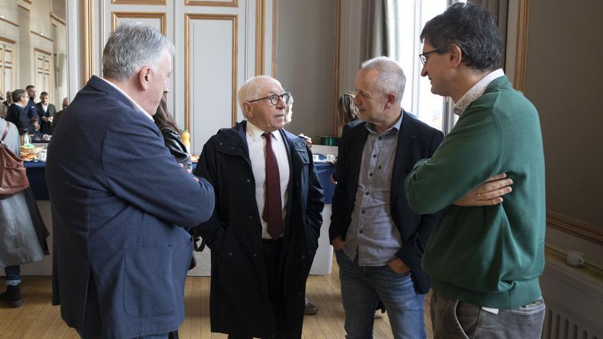 Pamplona abordará la posibilidad de implantar medidas de transporte sostenible inspiradas en las acciones desarrolladas en Baiona