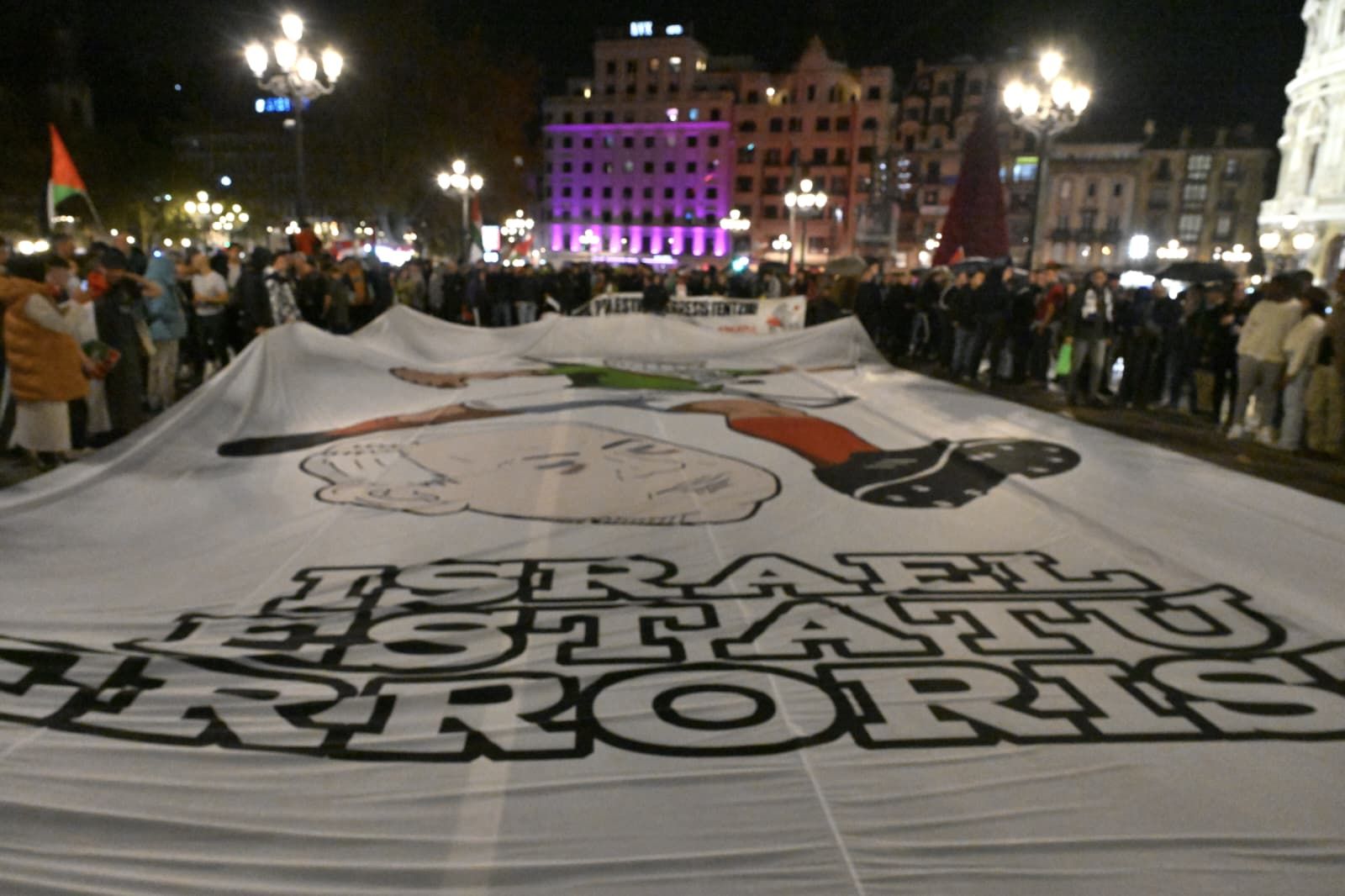 Cientos de personas marchan en Bilbao en apoyo a Palestina