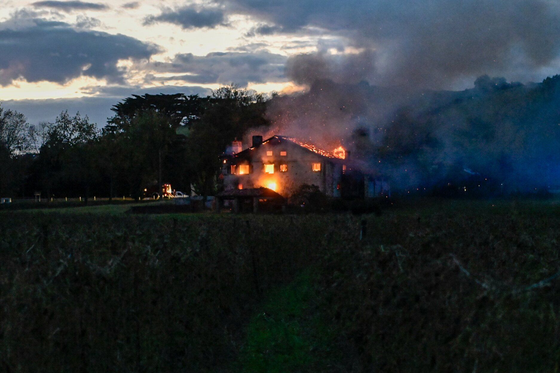 [Fotos] Segundo incendio del mes en Zumaia