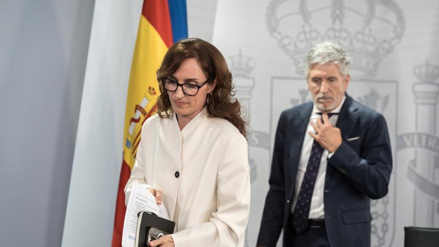 Mónica García asegura que Canarias ha estado informada "en todo momento" sobre el crucero con el brote de hantavirus