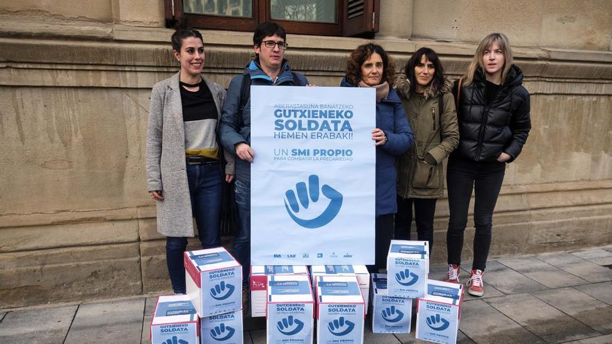 Seis sindicatos reclaman al Parlamento implantar un SMI propio en Navarra