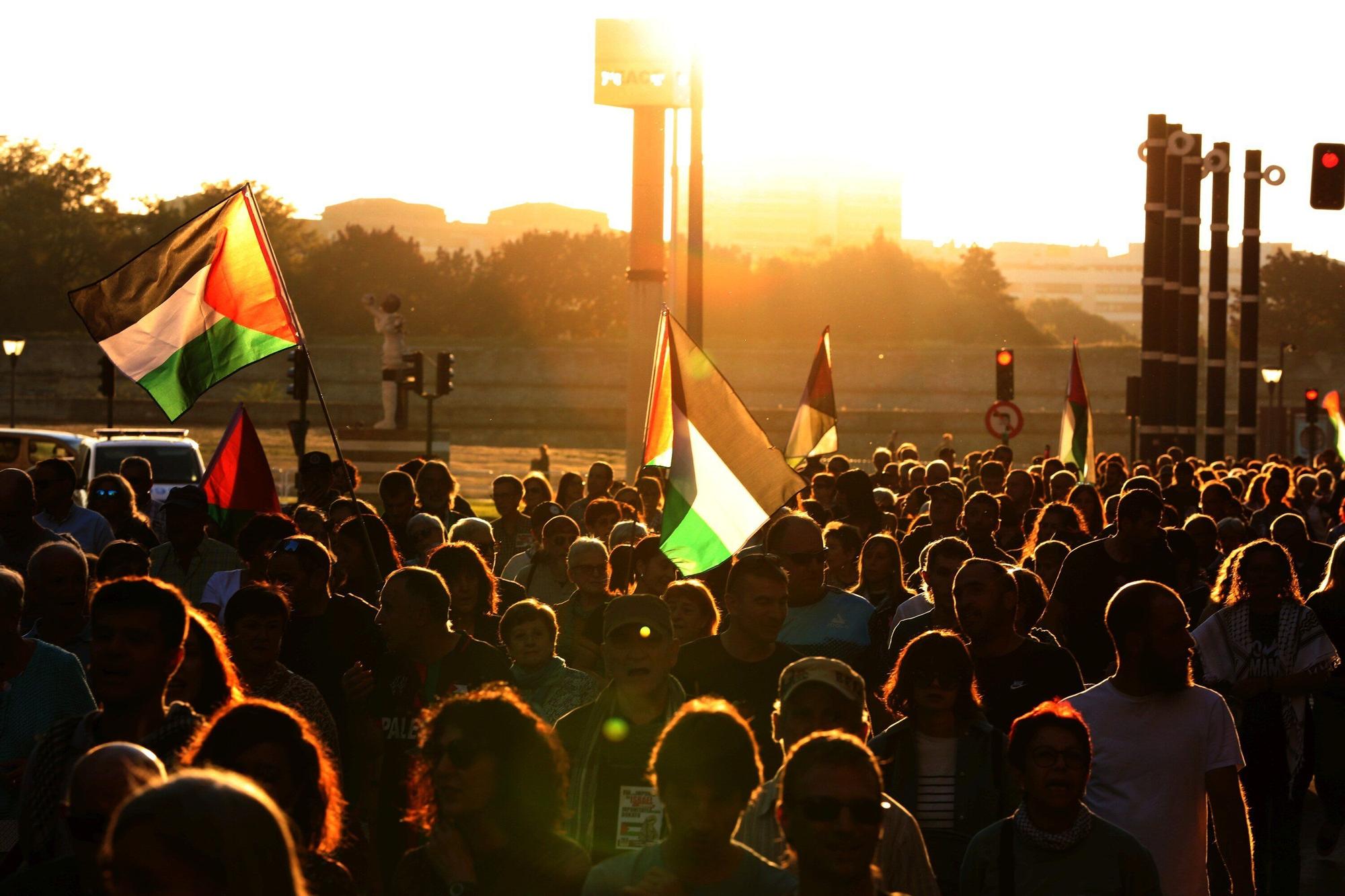 Una manifestación en Pamplona reclama el final del "colonialismo y la ocupación" en Palestina