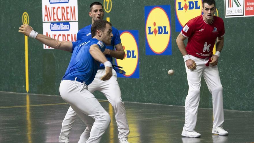 Alguien tenía que caer