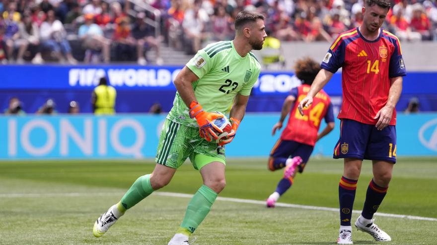 Simón sobrevive al gol que rompe su imbatibilidad