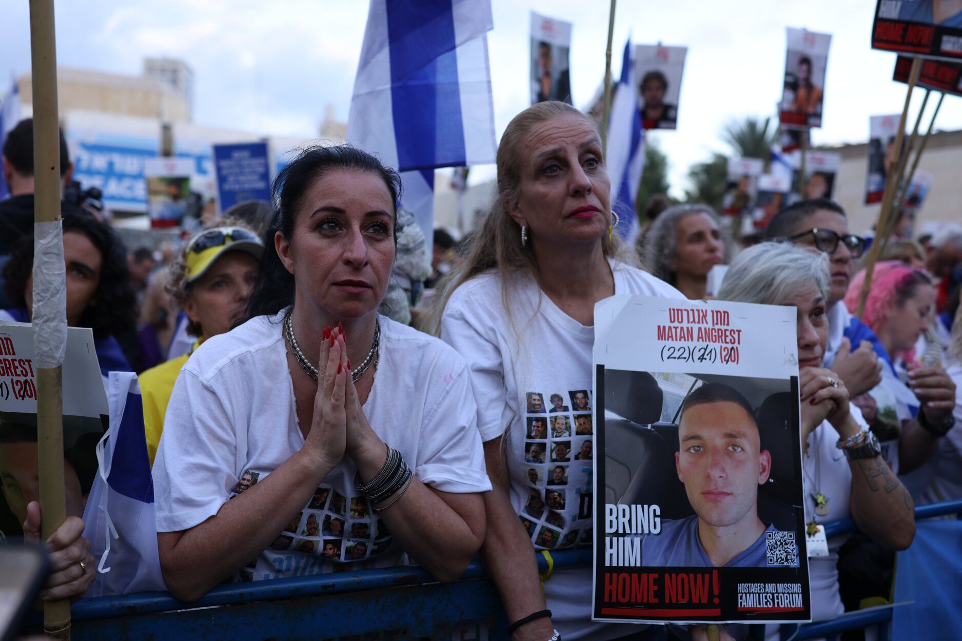 Tel Aviv se despierta expectante ante la liberación de los rehenes en Gaza