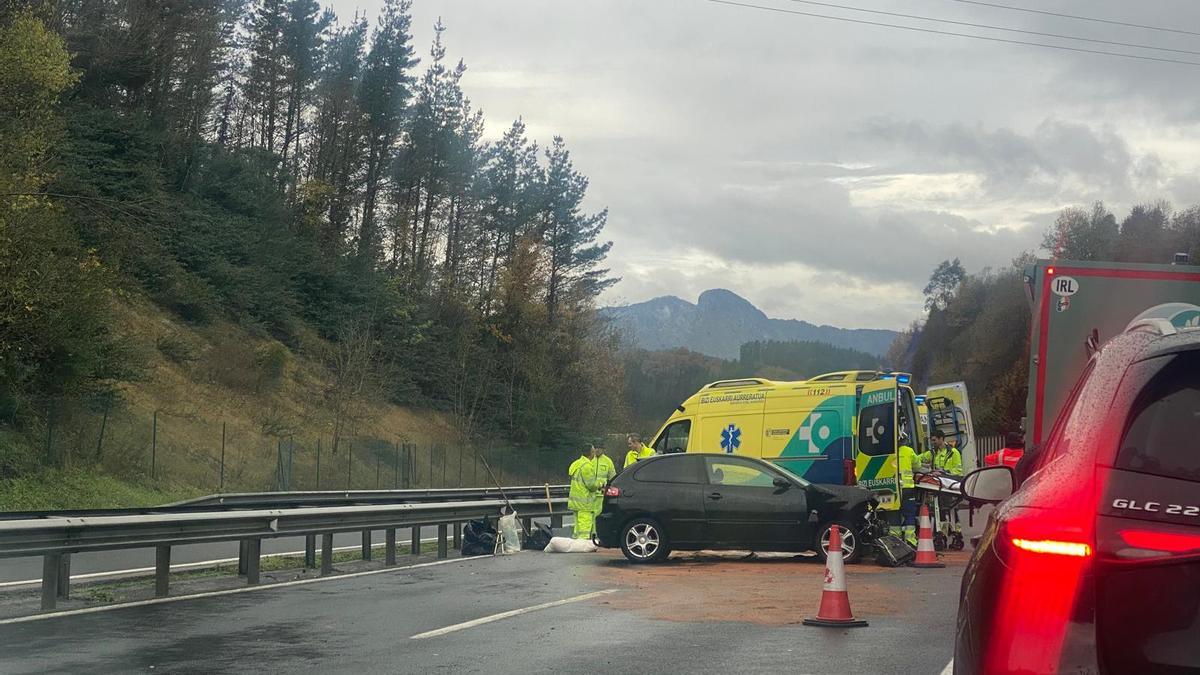 Accidente en la AP8, a la altura de Zaldibar