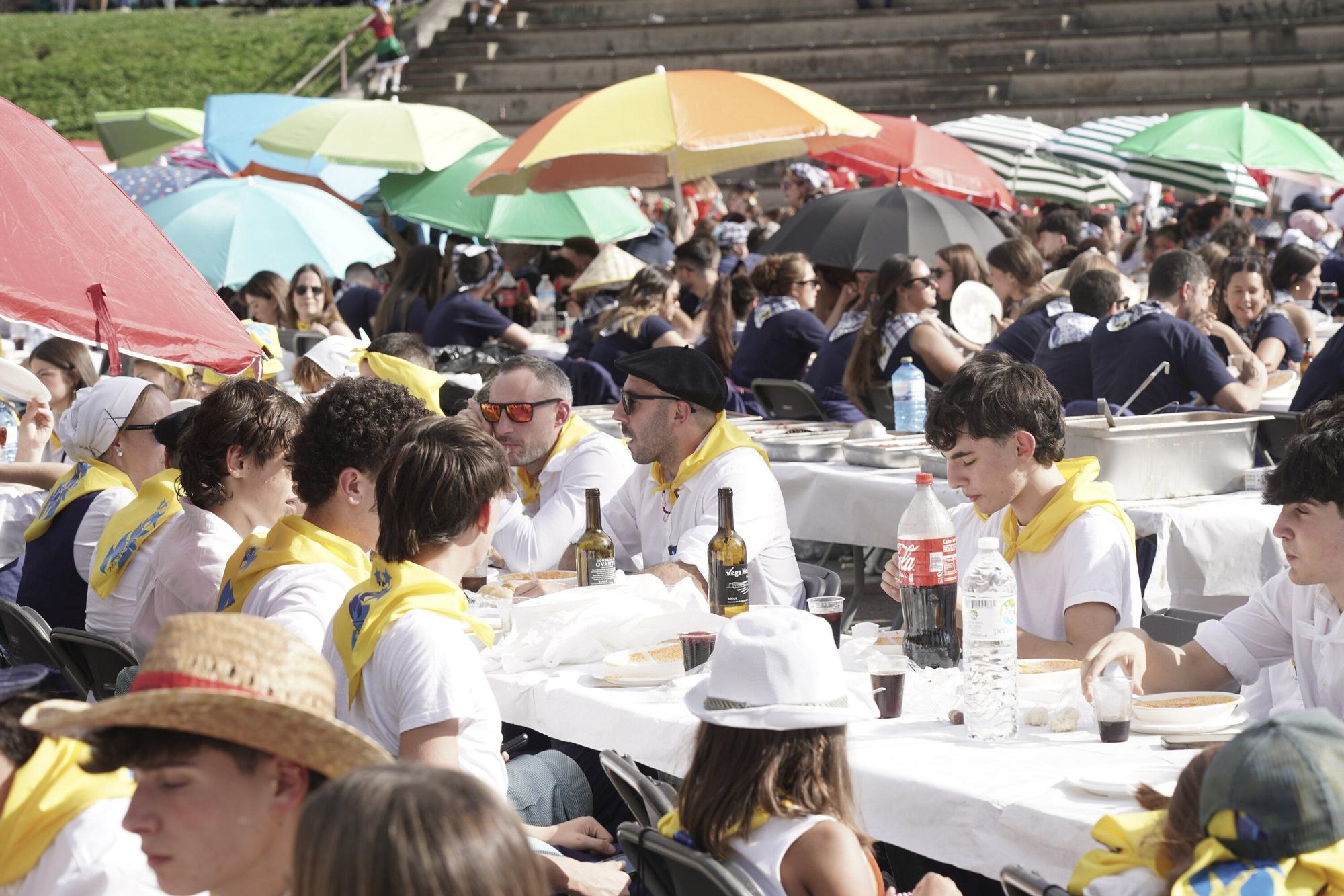 Más de 3.600 personas en la comida de cuadrillas de Basauri: “Es es indescriptible, se nos está yendo de las manos”