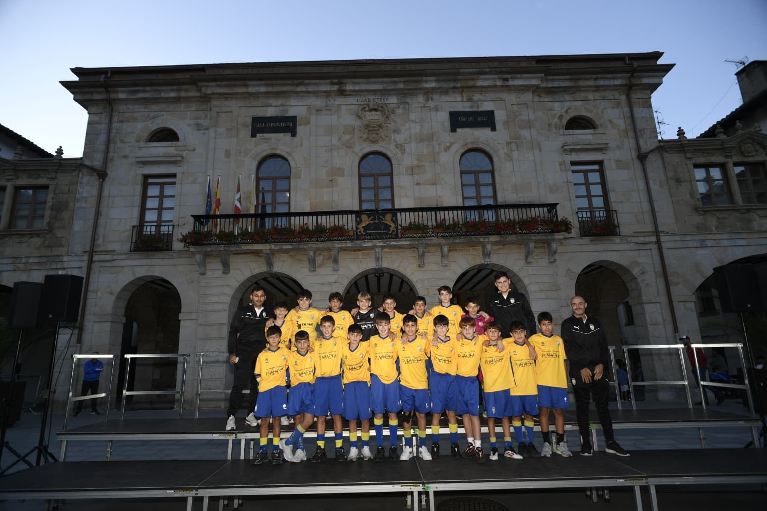 Presentación de los clubes deportivos de Urretxu y Zumarraga