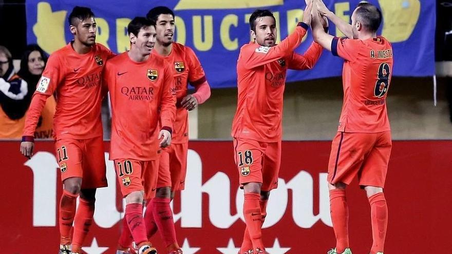 El Barça llega a la final tras superar a un Villarreal en inferioridad