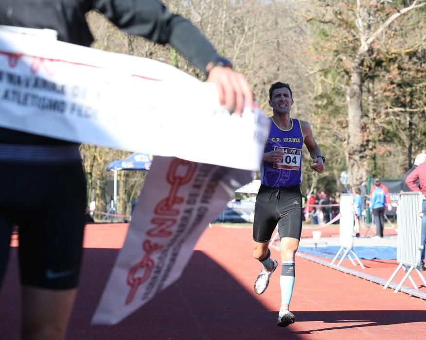 Atletas durante el 36 Campeonato Navarro de Cross Largo.