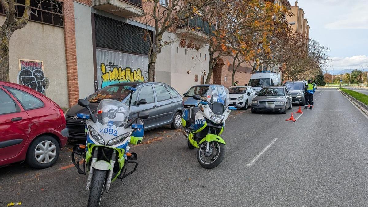 Imagen de una actuación de la Policía Municipal en la calle Rodrigo Ximénez de Rada
