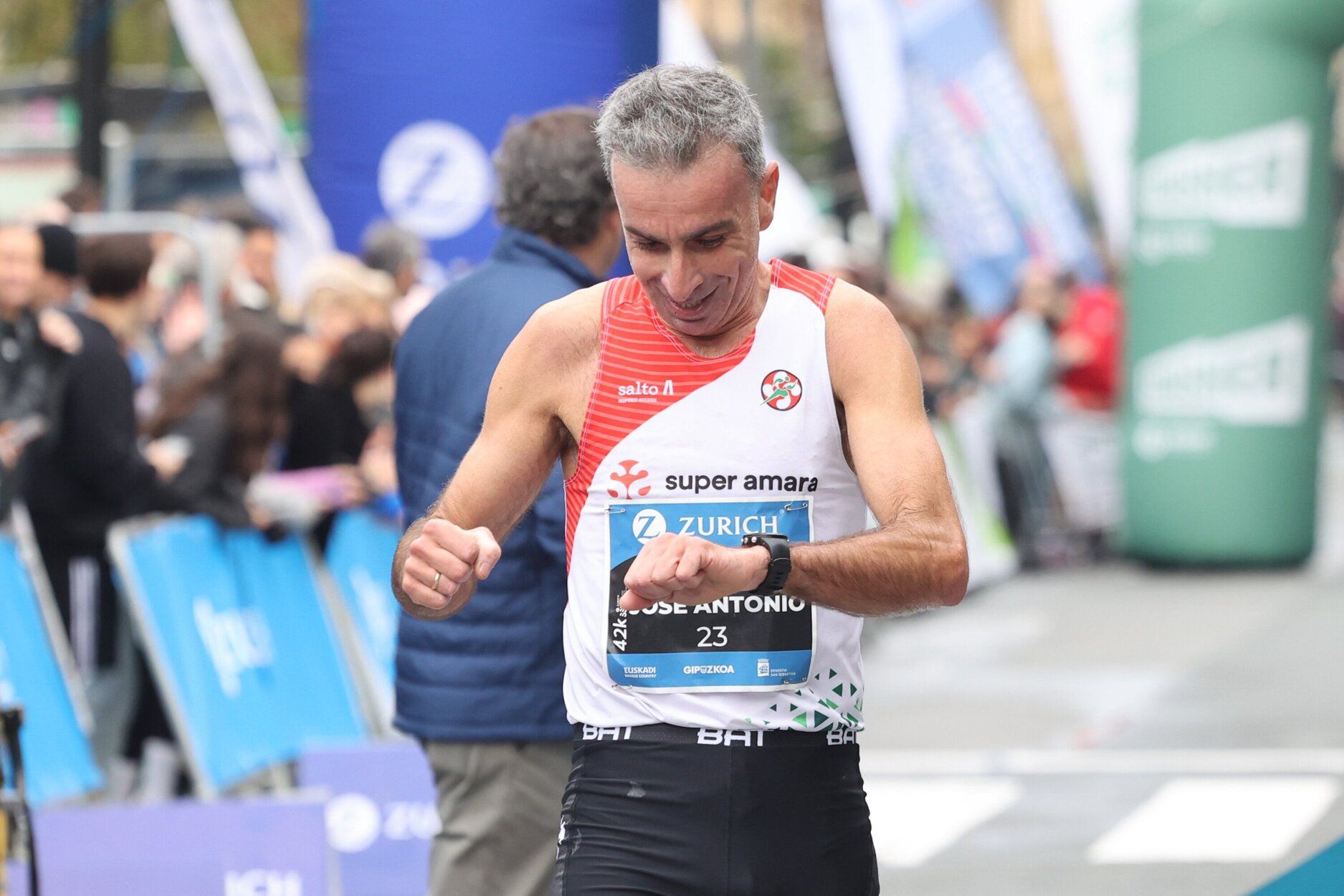 La 46 edición de la Maratón de San Sebastián, en imágenes
