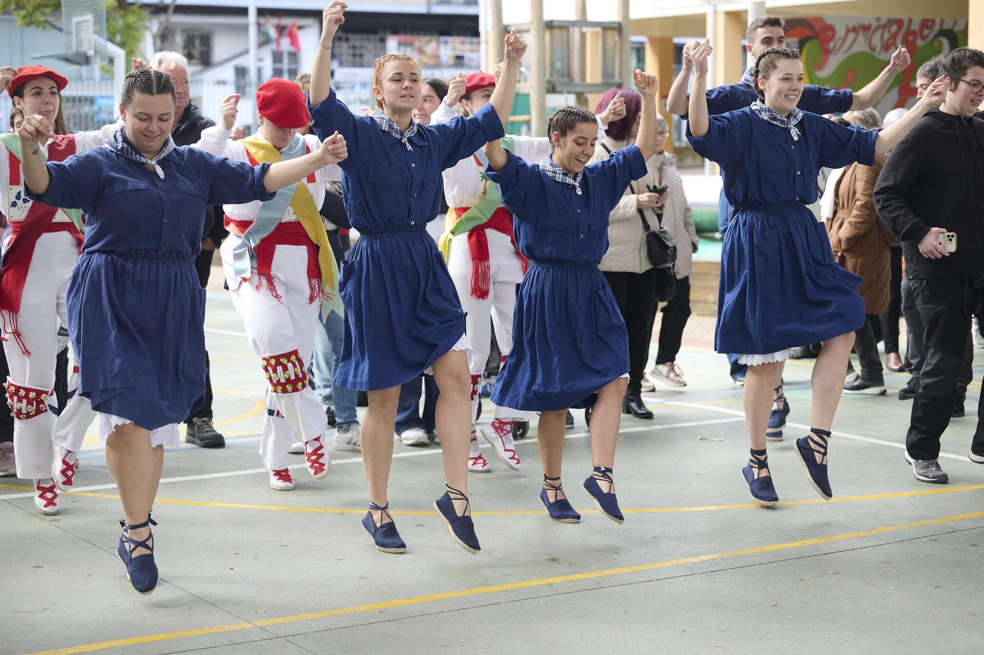 III Día del grupo de danzas Larratz
