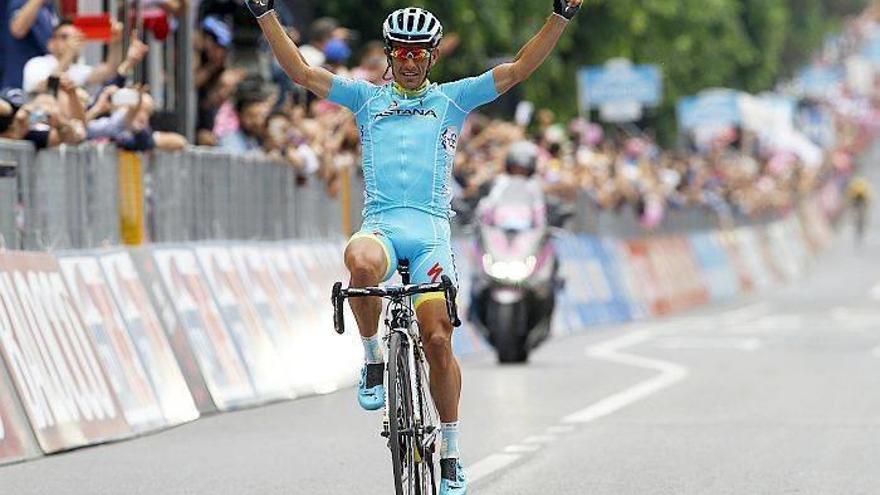 Tiralongo remata el buen trabajo del Astana