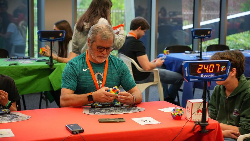 El campeonato de Rubik llega a Vitoria