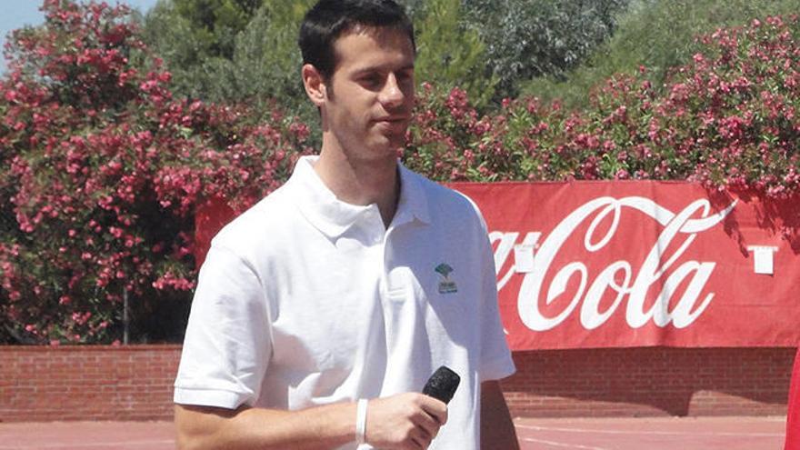 Pablo Almazán.