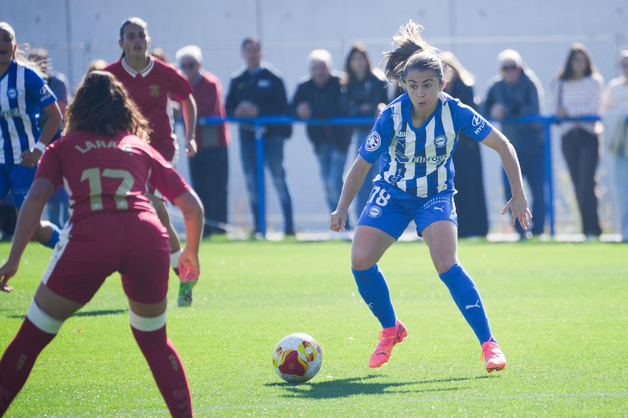 En imágenes: Las Gloriosas consiguen los tres puntos frente al Tenerife Sur B