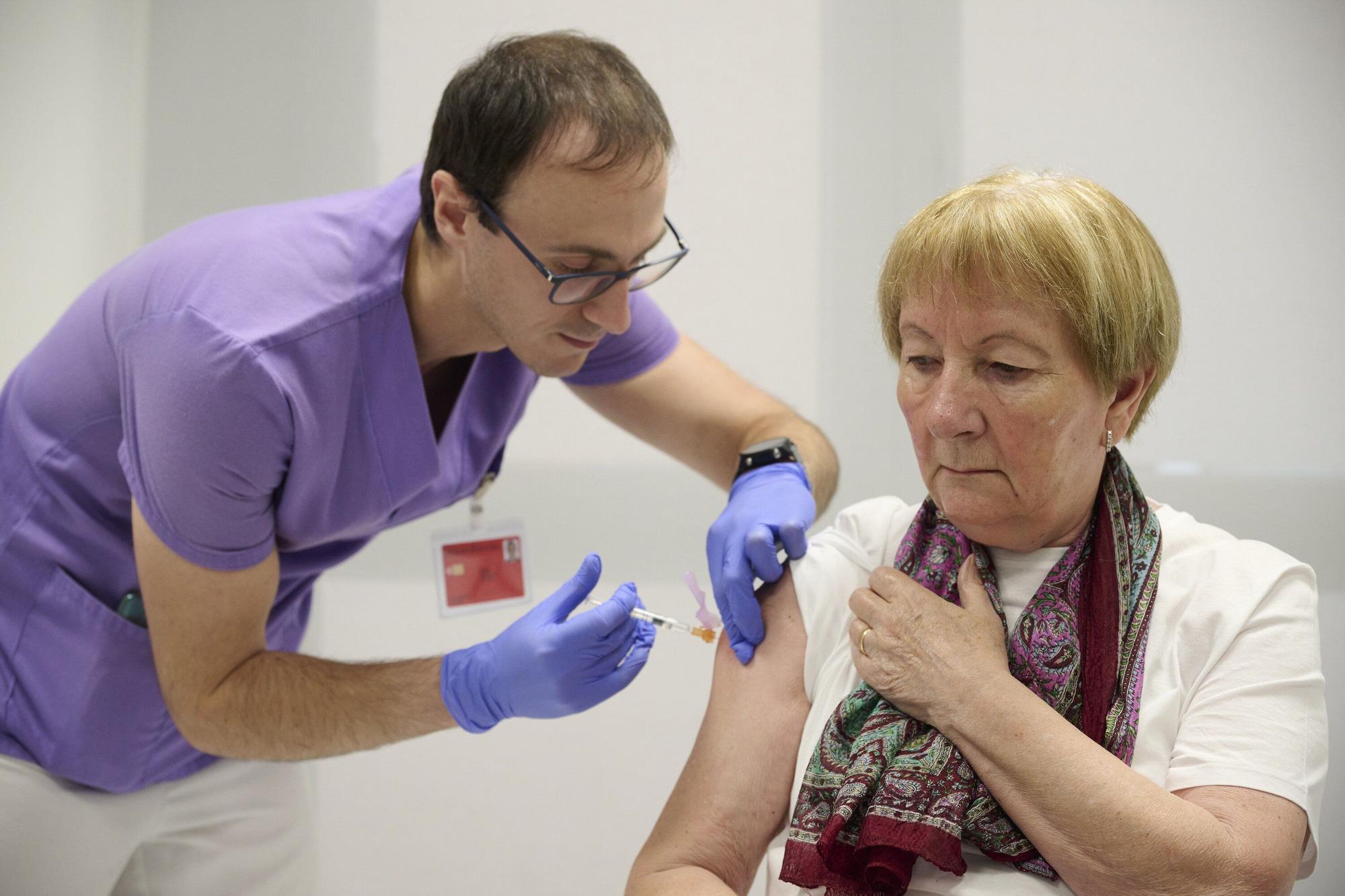 Arranca la campaña de vacunación contra la gripe y el Covid del curso 25-26