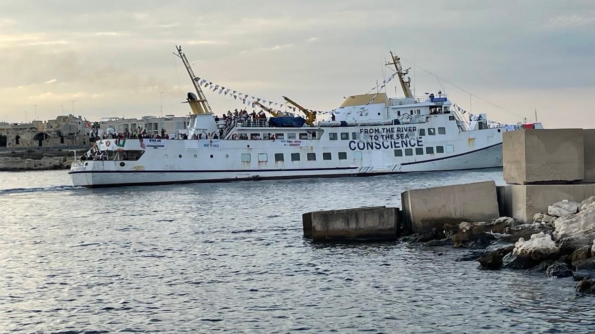 El barco &#039;Conscience&#039;, miembro de una flotilla que navega rumbo a Gaza.
