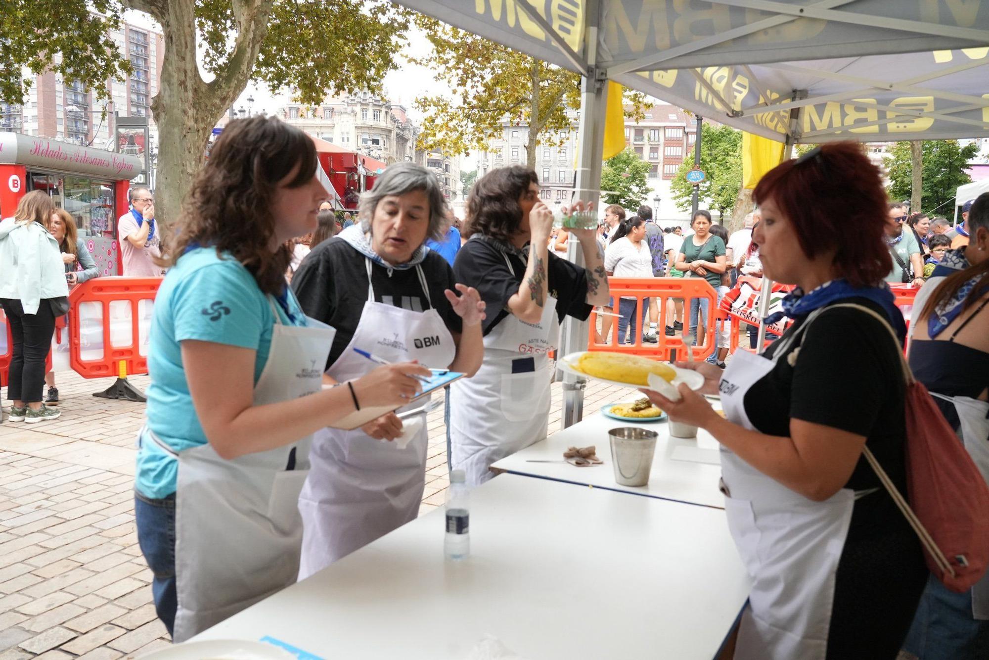 En imágenes: El certamen gastronómico de tortilla de patatas