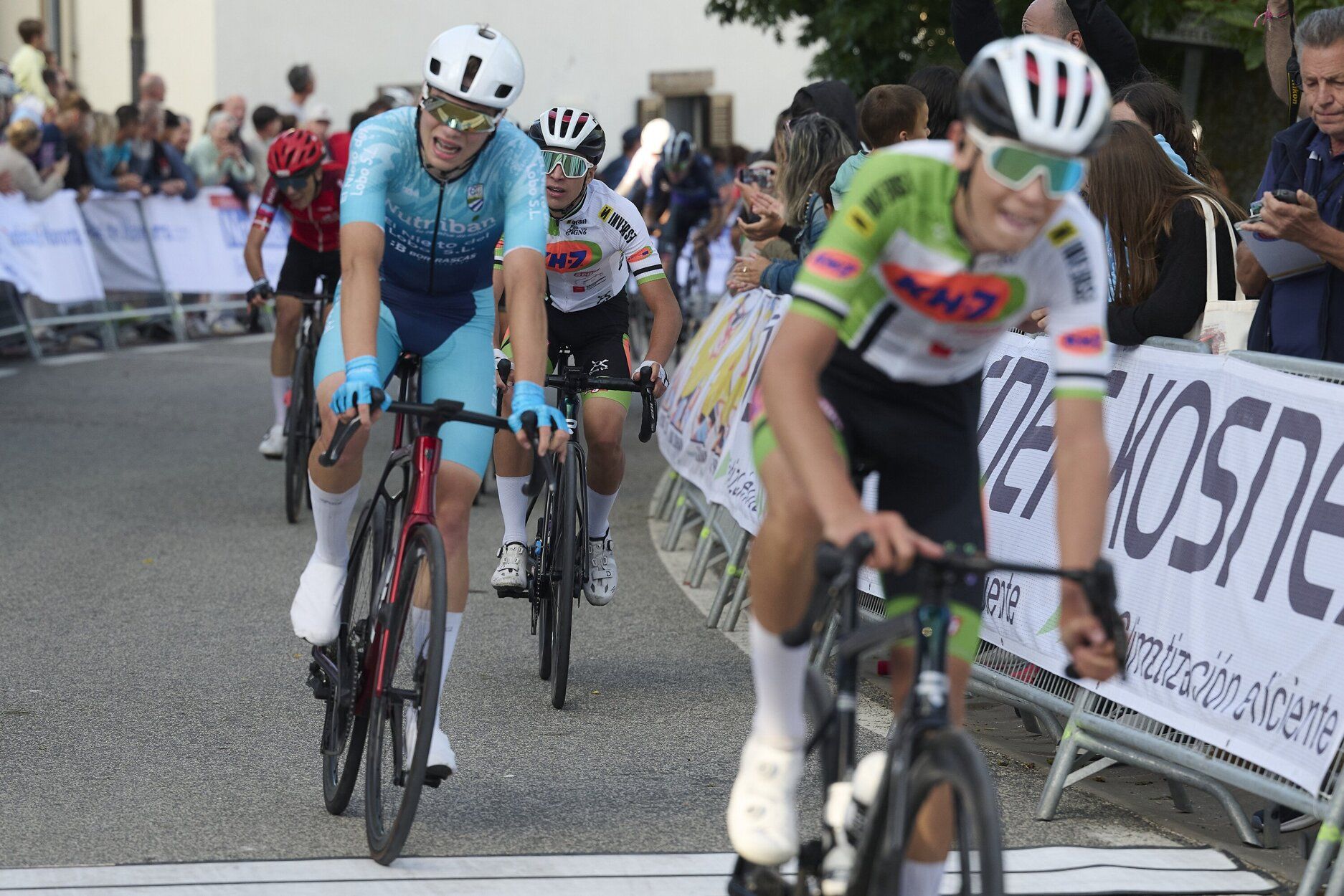 Imágenes de la tercera etapa de la Vuelta a Pamplona