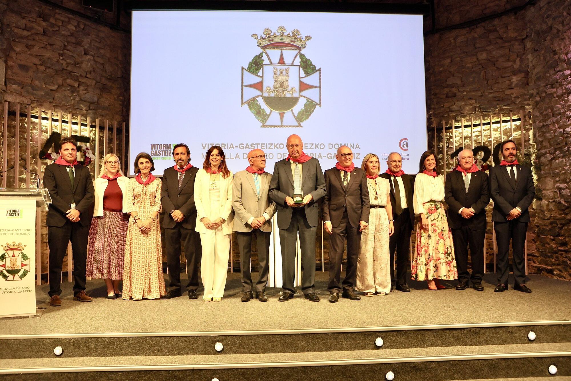 En imágenes: Entrega de la Medalla de Oro de la ciudad