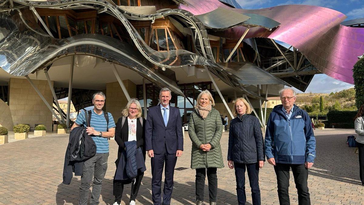 Visita del grupo de periodistas a Marqués de Riscal, en Rioja Alavesa.