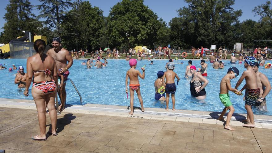 Mendizorroza y Gamarra ya han superado los bañistas de todo el verano pasado