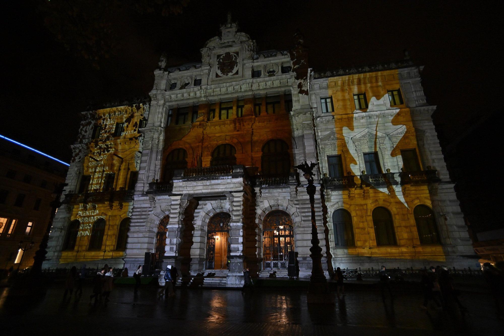 Así se ha iluminado la fachada del Palacio Foral de Bizkaia