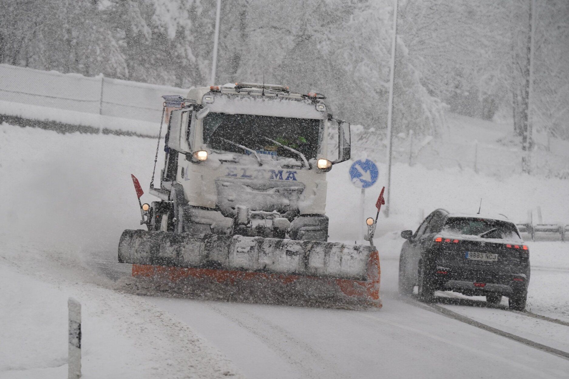 Nieve en el alto de Etzegarate