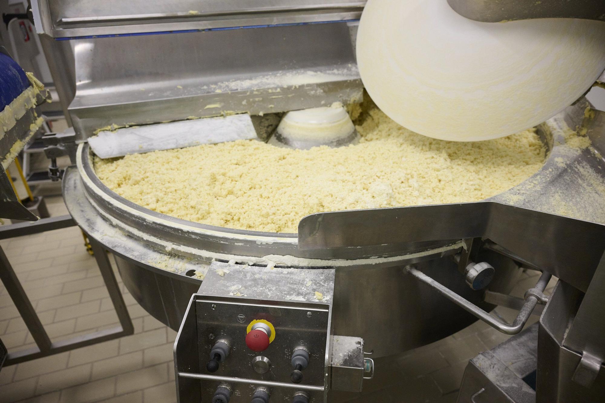 Fotos de la visita a la fábrica en Iraizotz de Grupo Bel