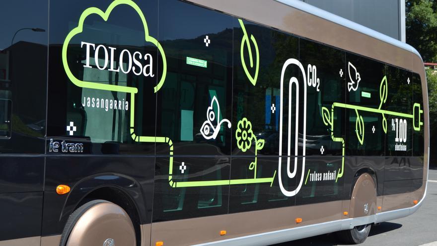La Diputación destina 55.000 euros para mejorar "la eficacia y la eficiencia" del autobús urbano de Tolosa
