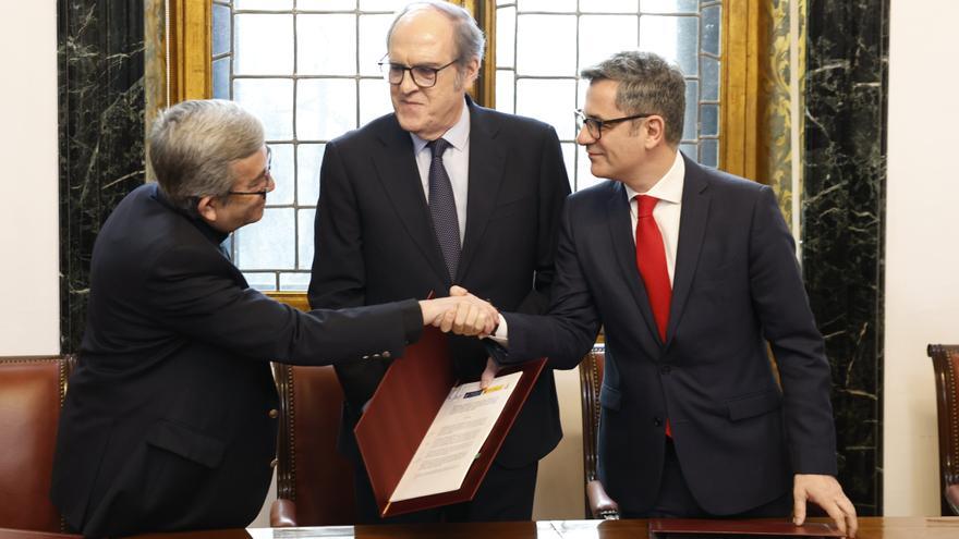 El Gobierno español y la Iglesia firman el protocolo definitivo para indemnizar a las víctimas de abusos