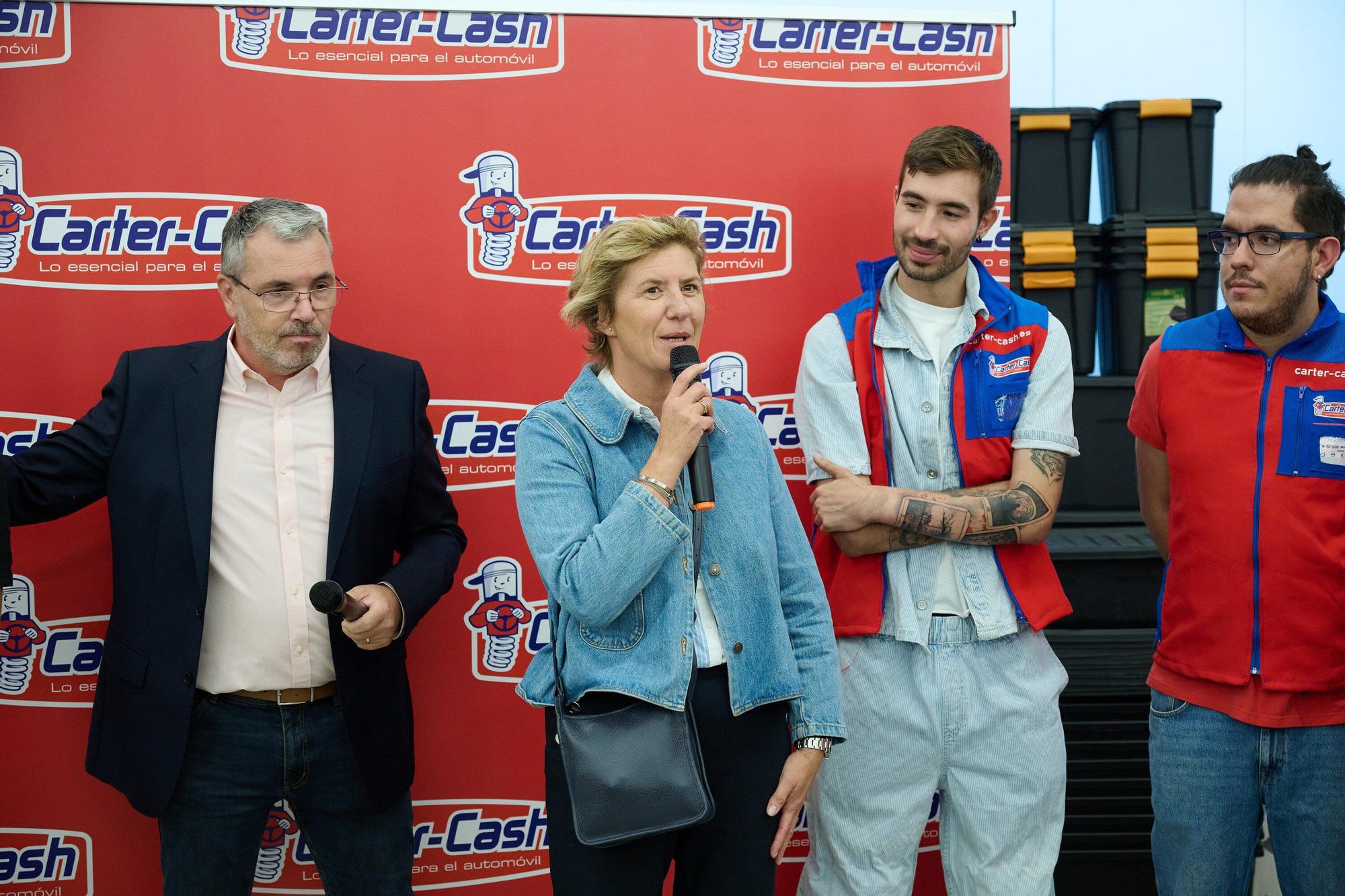 Fotos de la inauguración oficial de la nueva tienda de Carter-Cash en Pamplona
