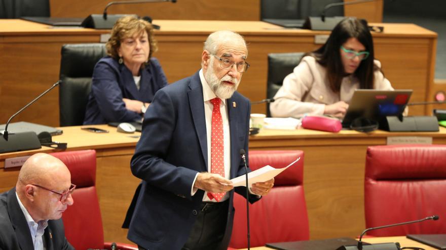 Navarra mantiene la compra de un medicamento israelí sin sustituto y prescindirá de los que sí tienen alternativa