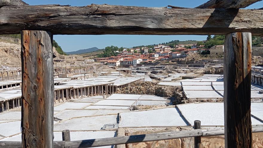 Añana, un valle milenario donde la sal dibuja el paisaje