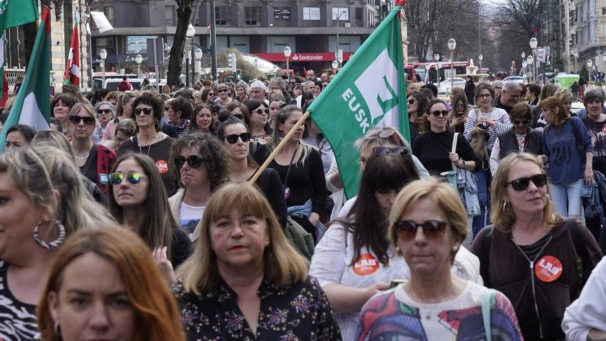 Manifestación en Bilbao por la huelga de comedores escolares