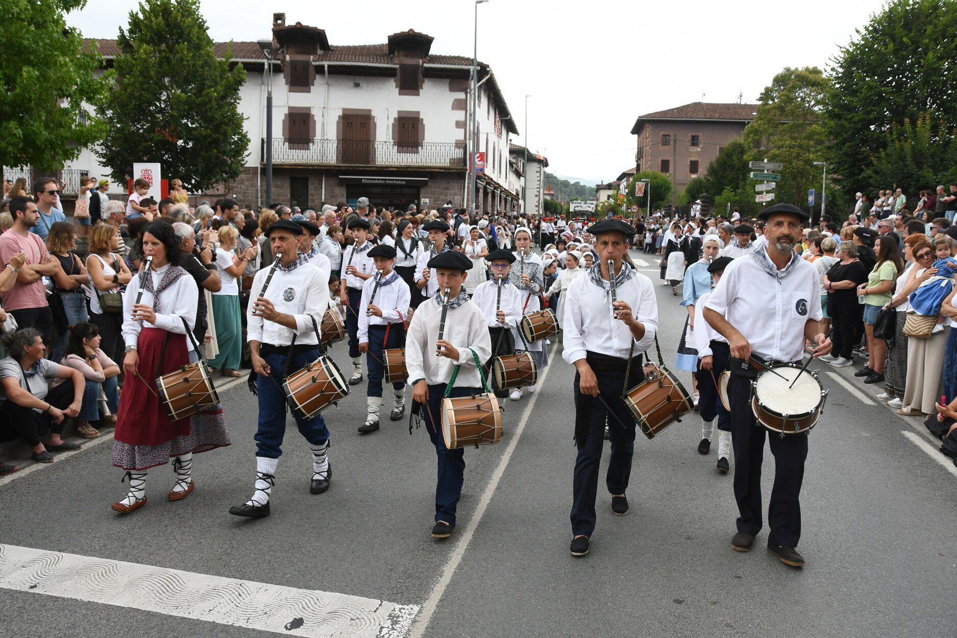 15 pueblos unidos en el Baztandarren Biltzarra