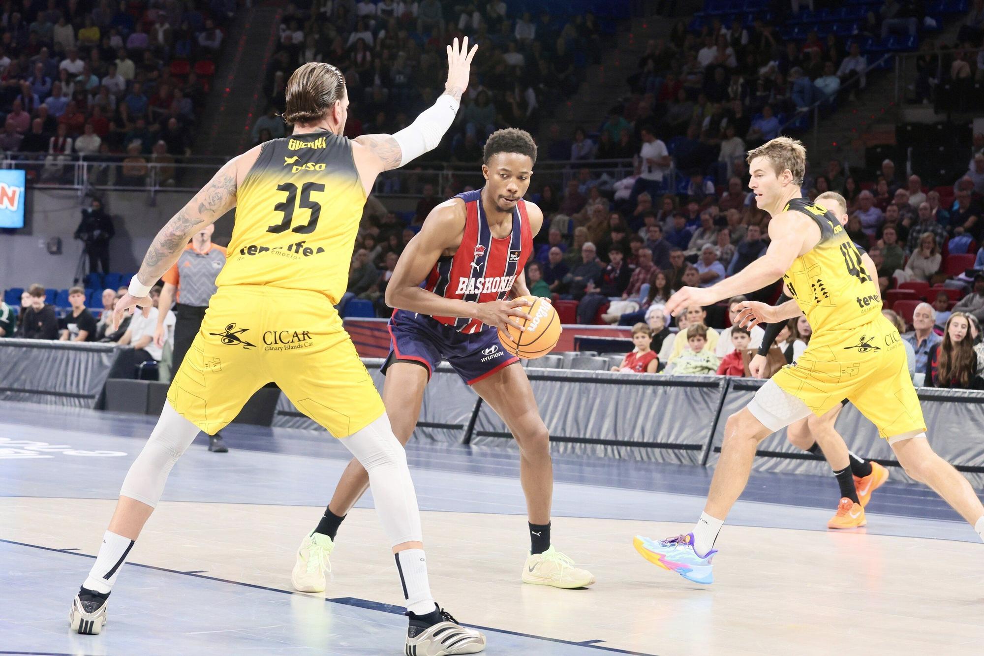 Todas las imágenes del Baskonia - La Laguna Tenerife (89-79)