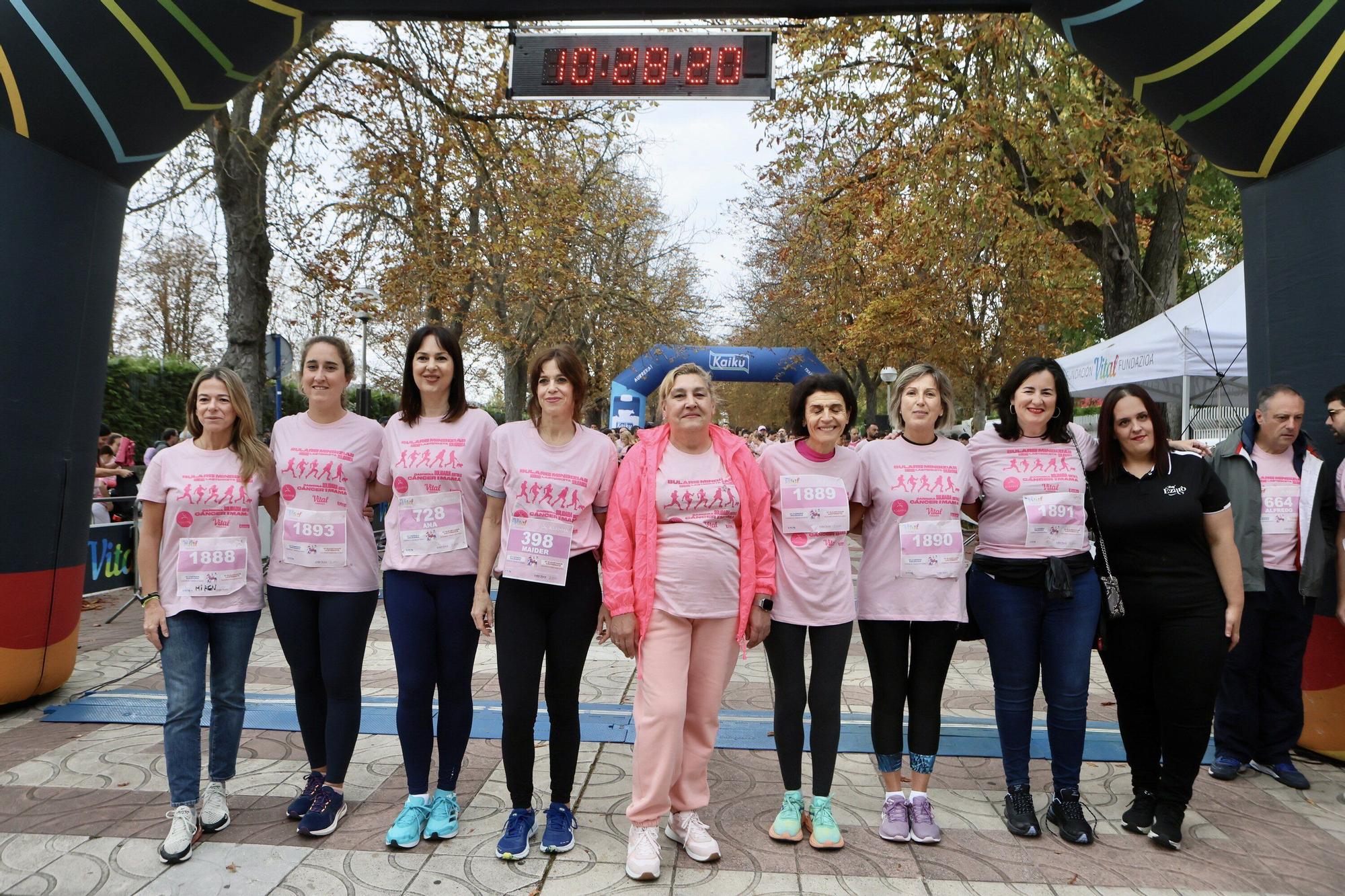 En imágenes: Vitoria se vuelca con la VI Carrera Solidaria contra el Cáncer de Mama