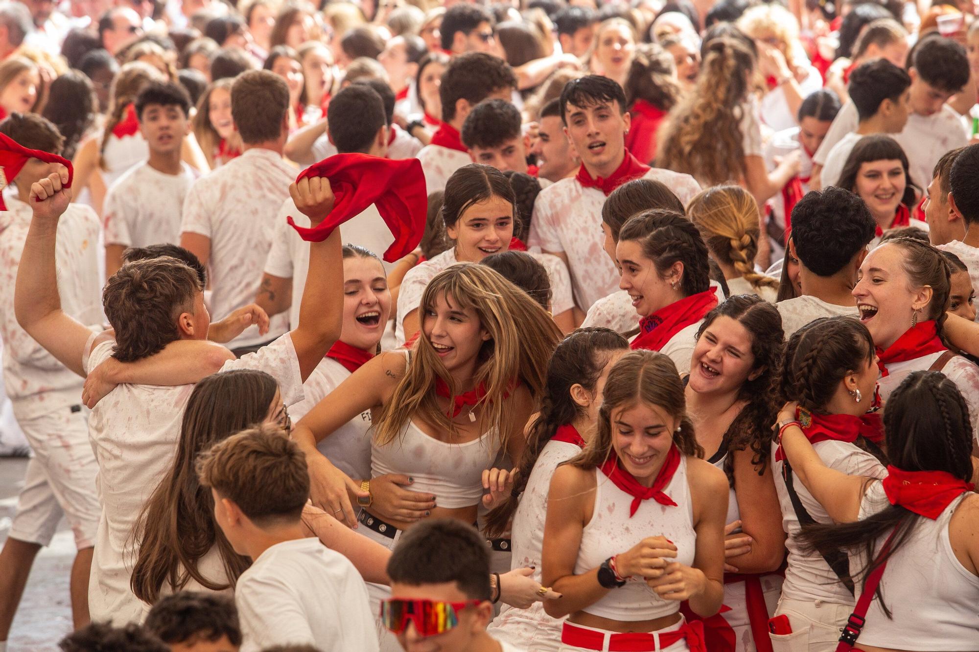 Fotos del cohete de fiestas de Olite 2025
