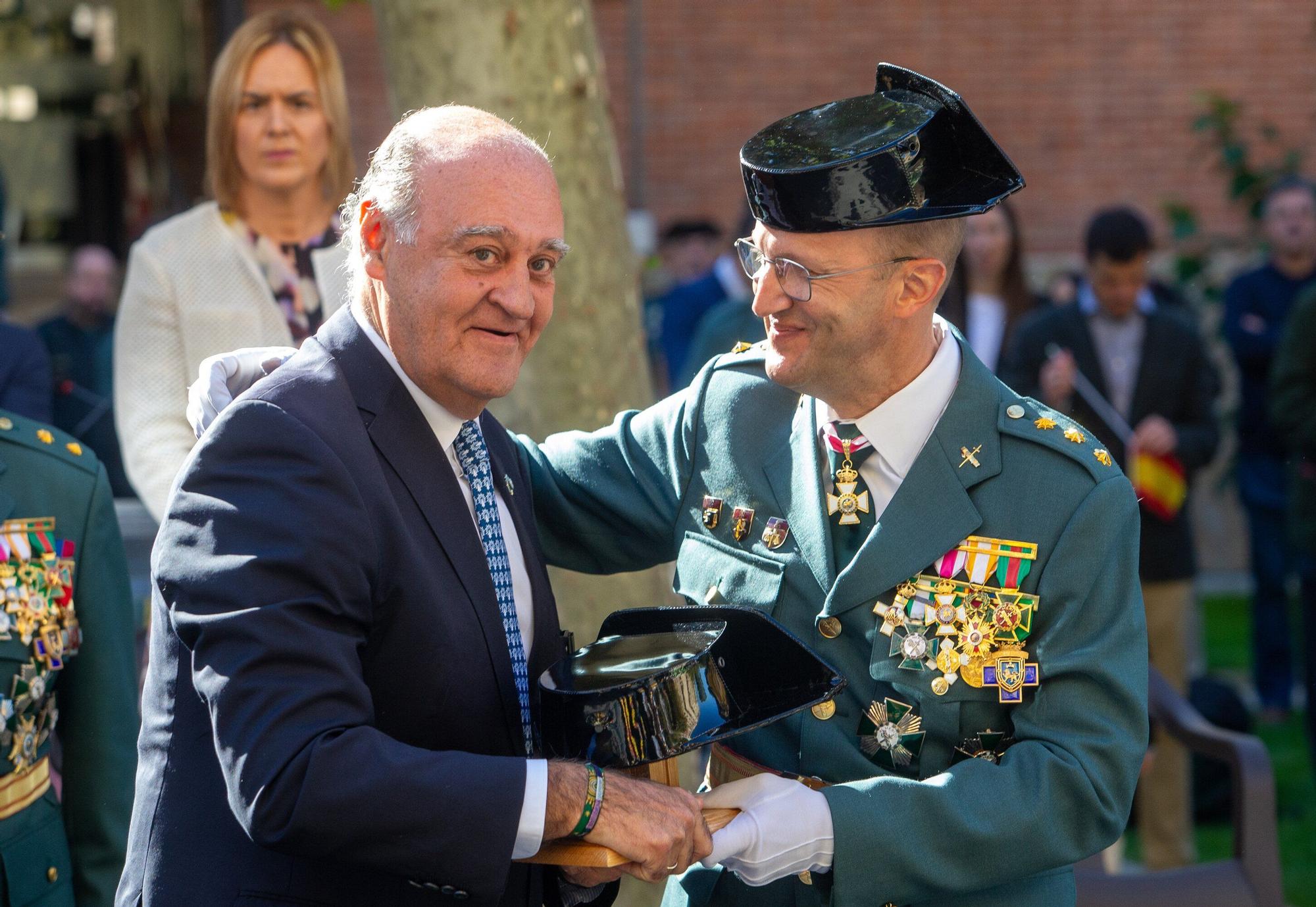 Fotos de la celebración de la Virgen del Pilar por la Guardia Civil de Navarra en Pamplona