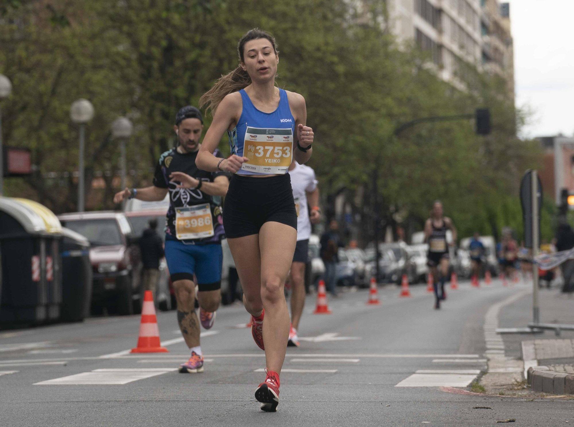 Las mejores imágenes de la Maratón Martín Fiz (¡Búscate en las fotos!)