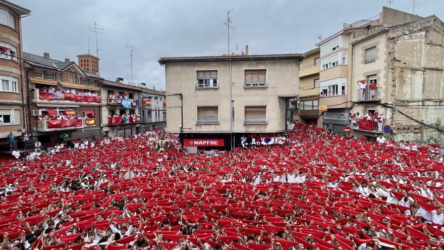 Un cohete a dos voces y un sí quiero 33 años después en San Adrián