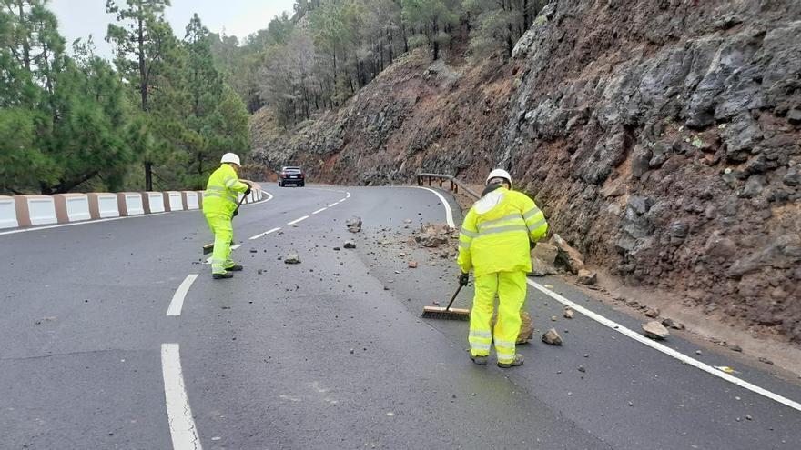 La borrasca Emilia sacude con fuerza a Canarias y al sureste peninsular
