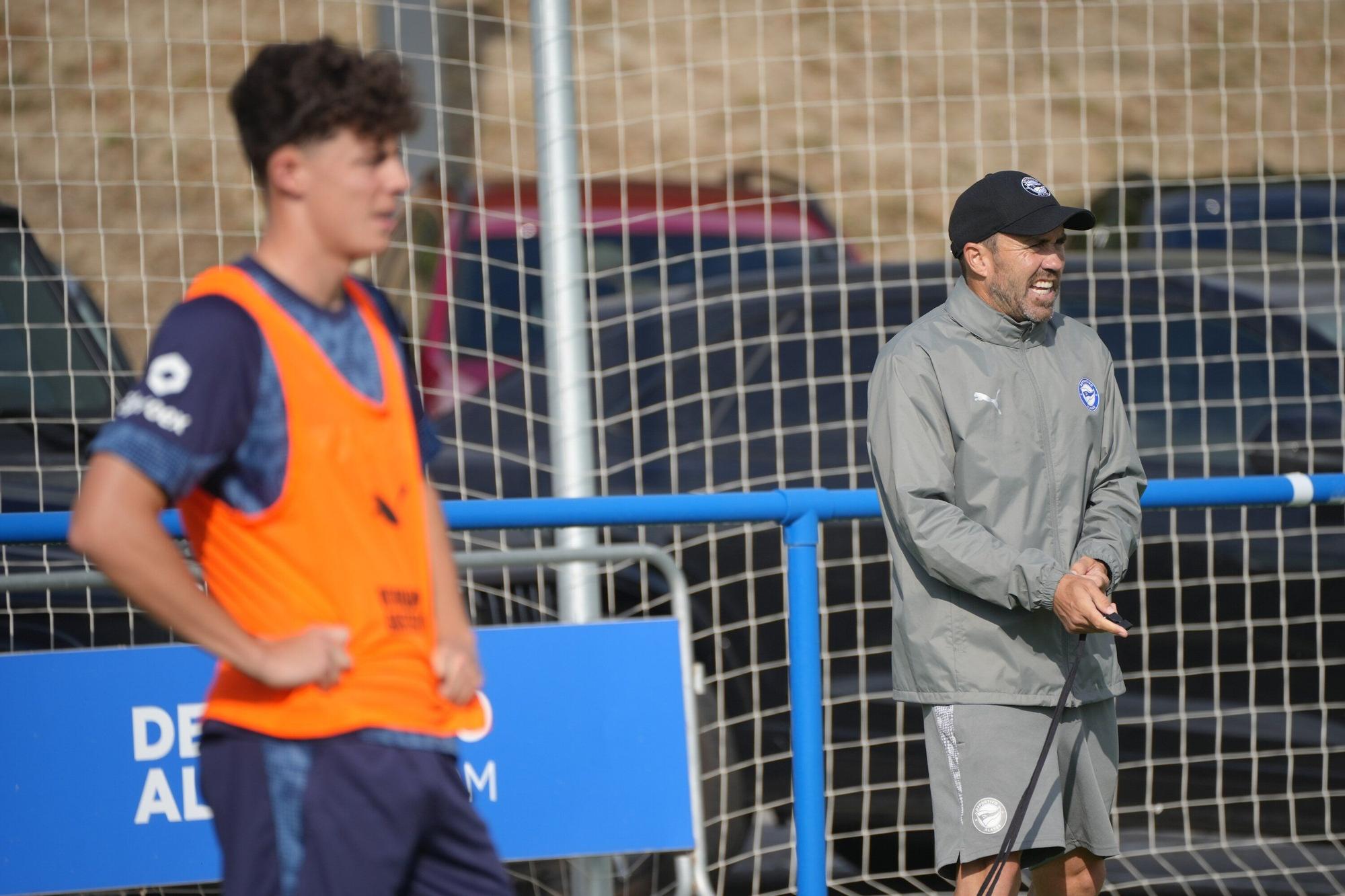 En imágenes: El Alavés se ejercita en Ibaia durante el parón de selecciones