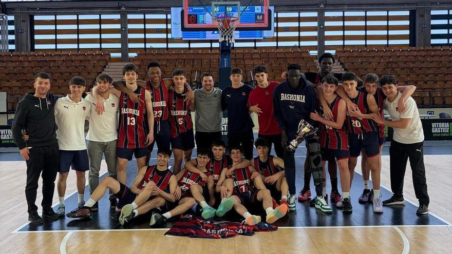 El Baskonia, en octavos del Estatal júnior pese al varapalo ante el Barça