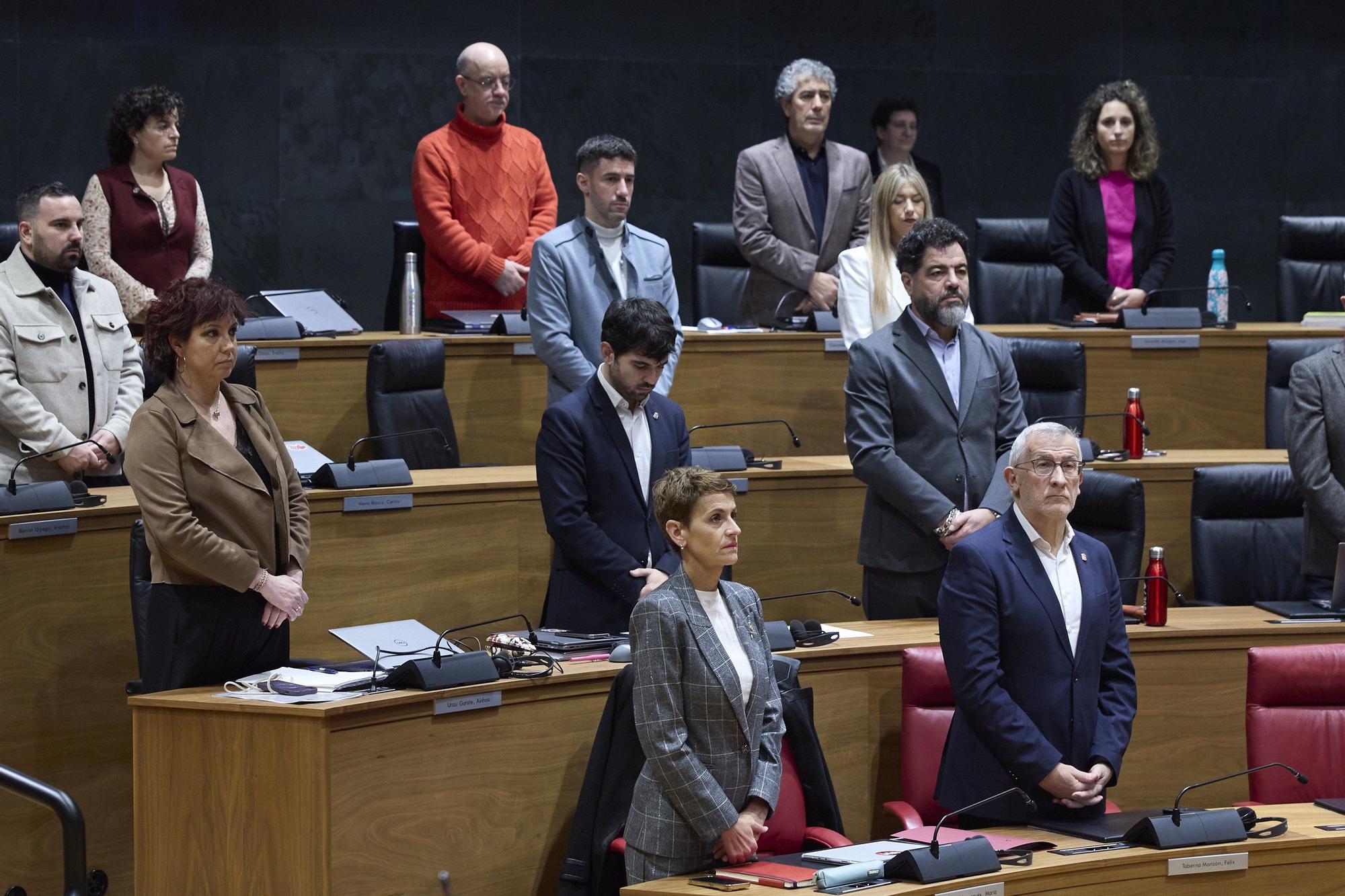 Fotos del pleno del Parlamento de Navarra del 27 de noviembre